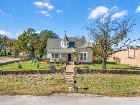 112 S Evans Street Boyd TX 76023