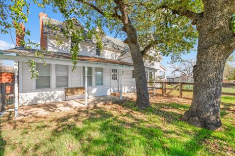 112 S Evans Street Boyd TX 76023