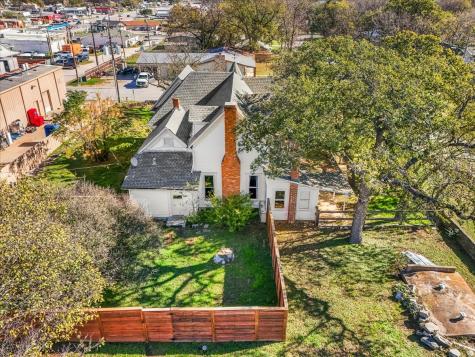 112 S Evans Street Boyd TX 76023