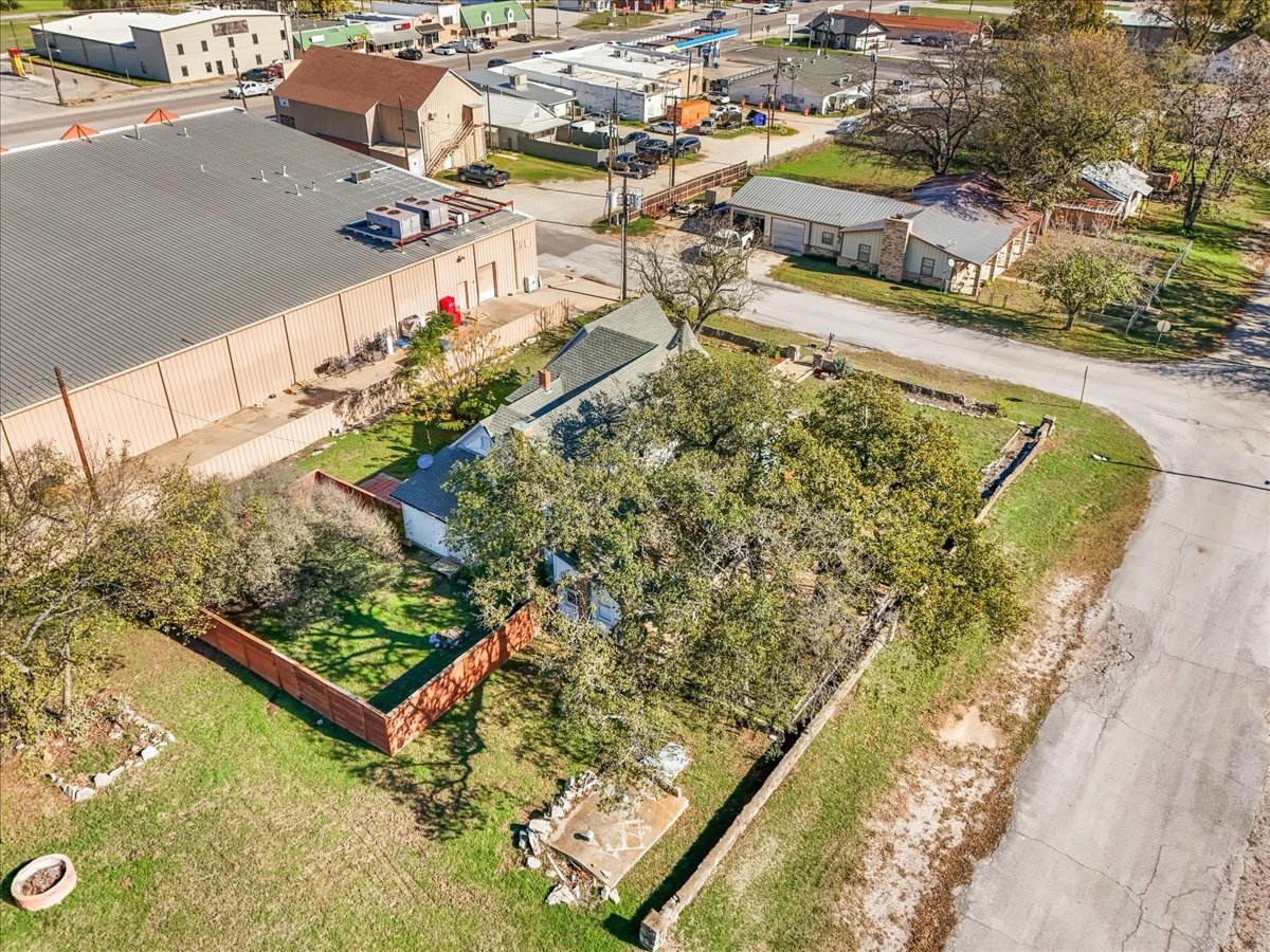 112 S Evans Street Boyd TX 76023