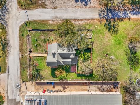 112 S Evans Street Boyd TX 76023