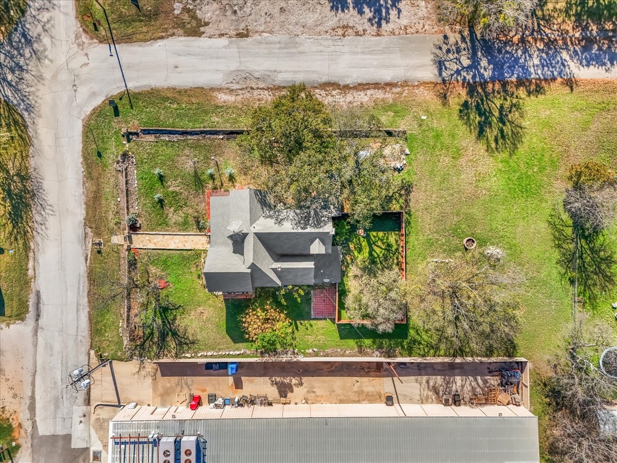 112 S Evans Street Boyd TX 76023