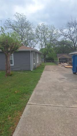705 Vine Street Euless TX 76040