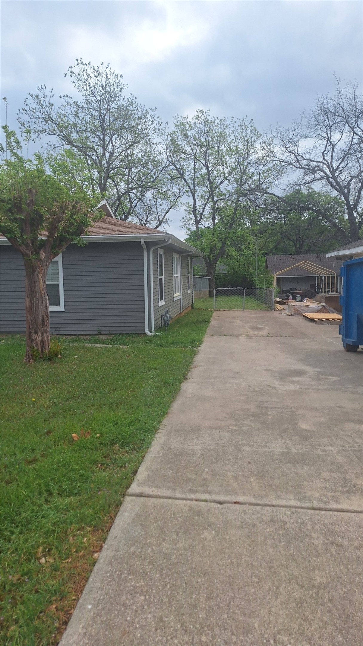 705 Vine Street Euless TX 76040