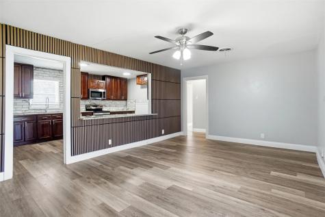 705 Vine Street Euless TX 76040