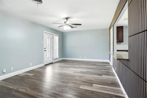 705 Vine Street Euless TX 76040