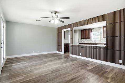 705 Vine Street Euless TX 76040
