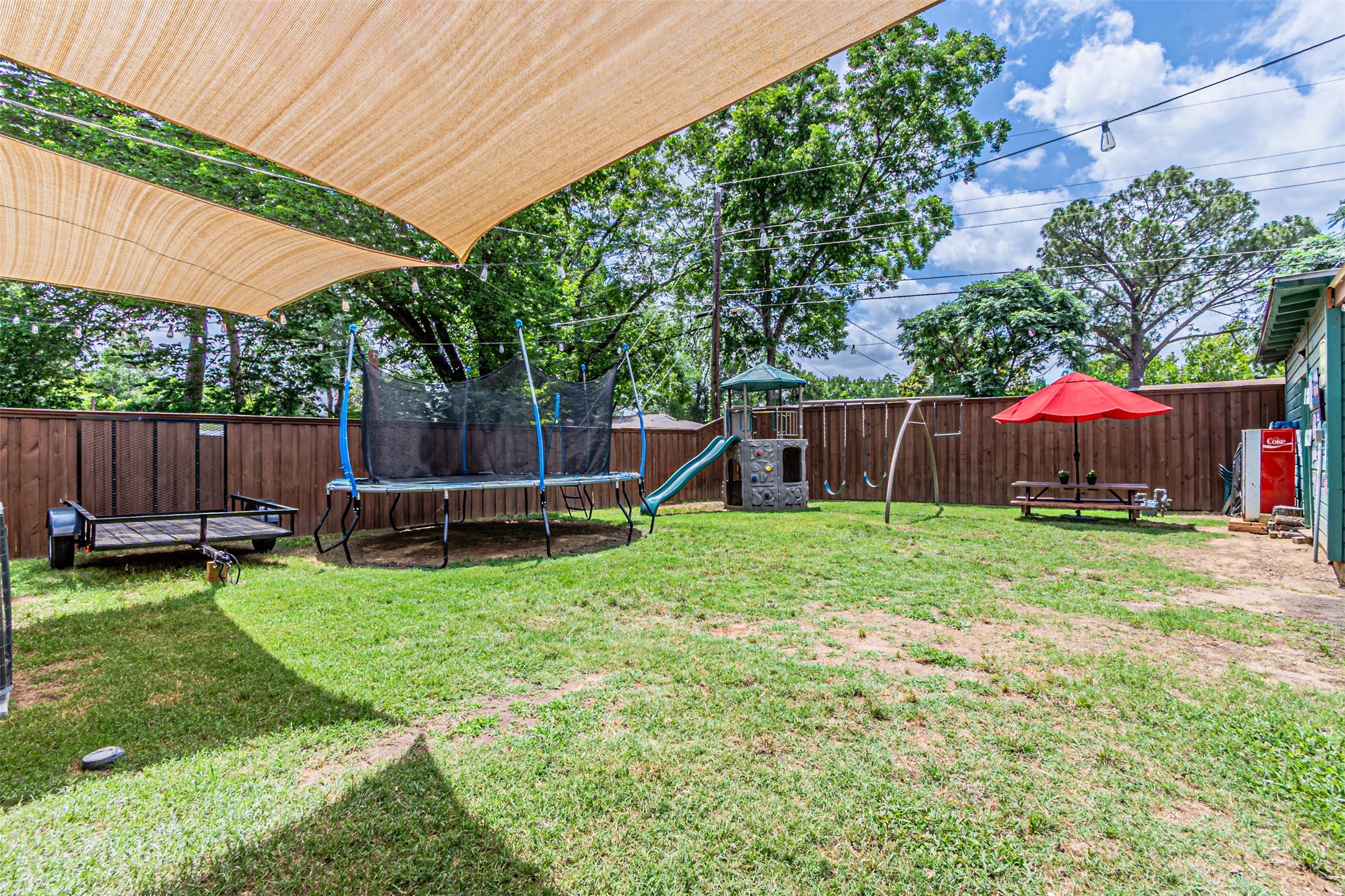 120 E Scotland Drive Irving TX 75062