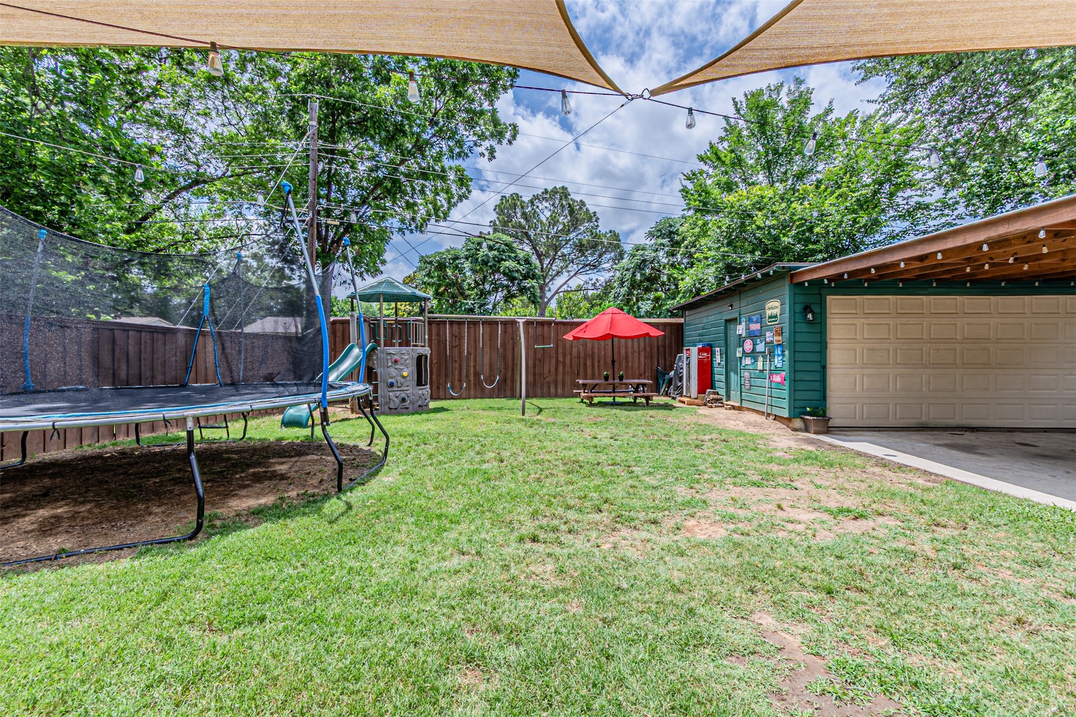 120 E Scotland Drive Irving TX 75062