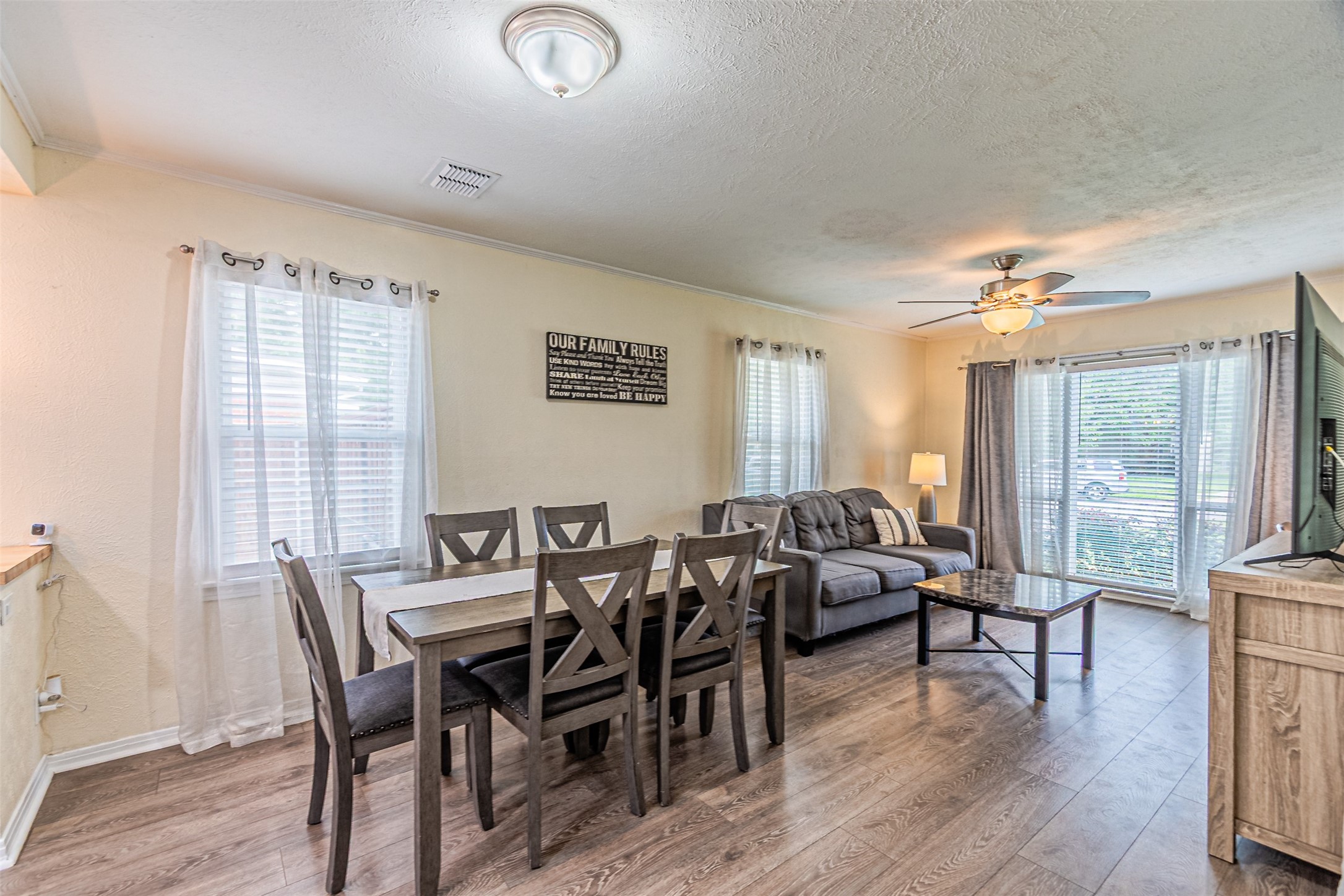 120 E Scotland Drive Irving TX 75062