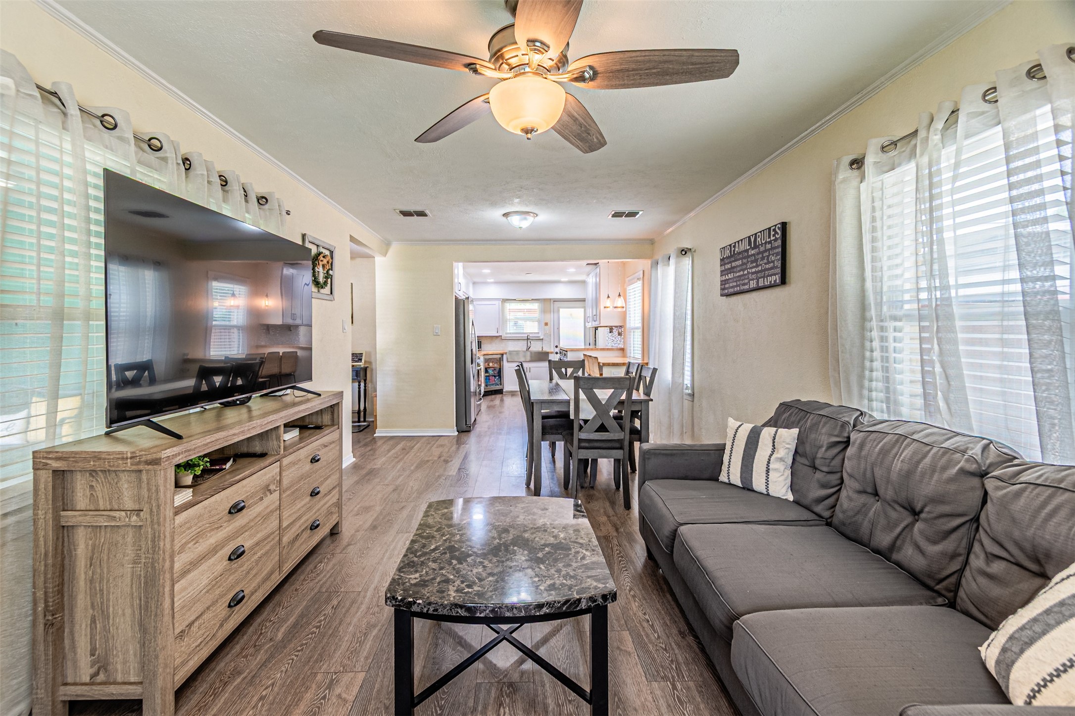 120 E Scotland Drive Irving TX 75062