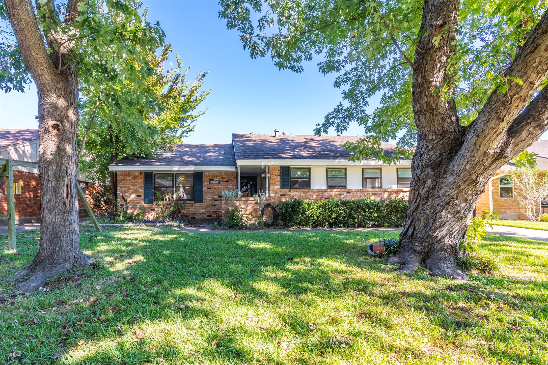 10637 Mapleridge Drive Dallas TX 75238