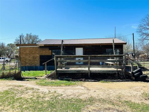 241 S Avenue B Cross Plains TX 76443
