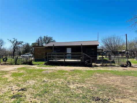 241 S Avenue B Cross Plains TX 76443