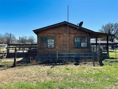 241 S Avenue B Cross Plains TX 76443