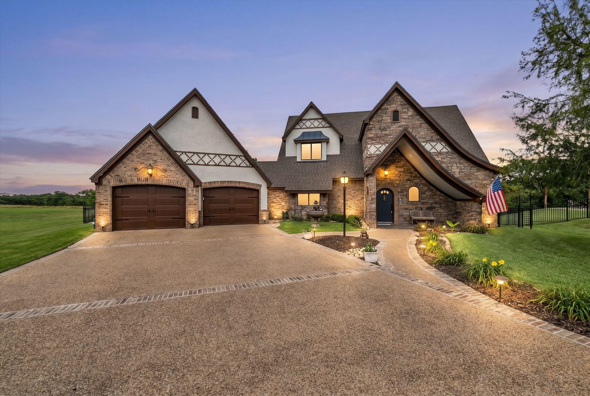 404 Charleston Park Drive Woodway TX 76712