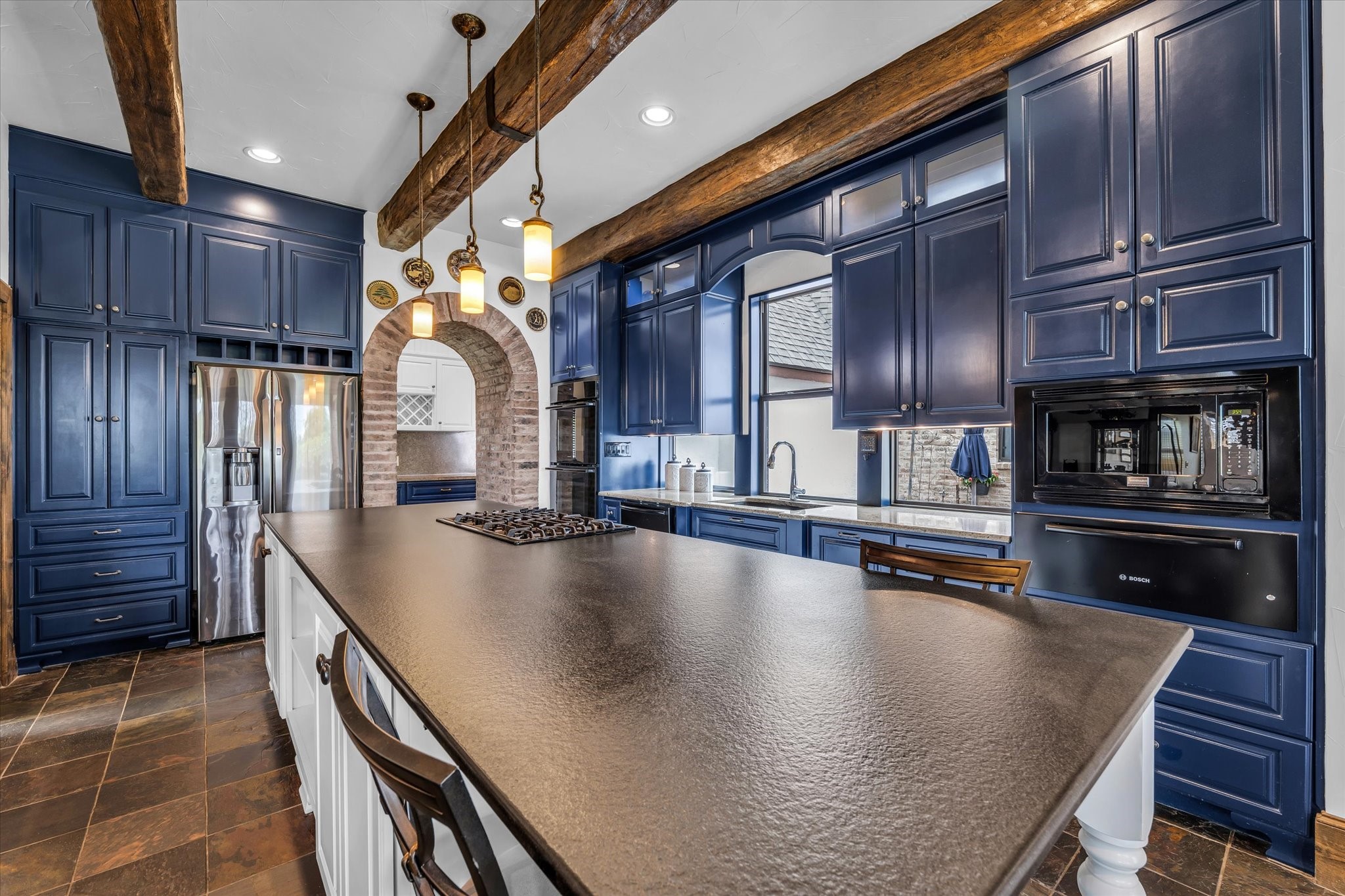 404 Charleston Park Drive Woodway TX 76712