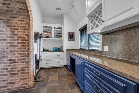 404 Charleston Park Drive Woodway TX 76712
