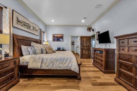 404 Charleston Park Drive Woodway TX 76712