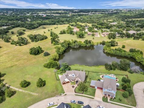 404 Charleston Park Drive Woodway TX 76712