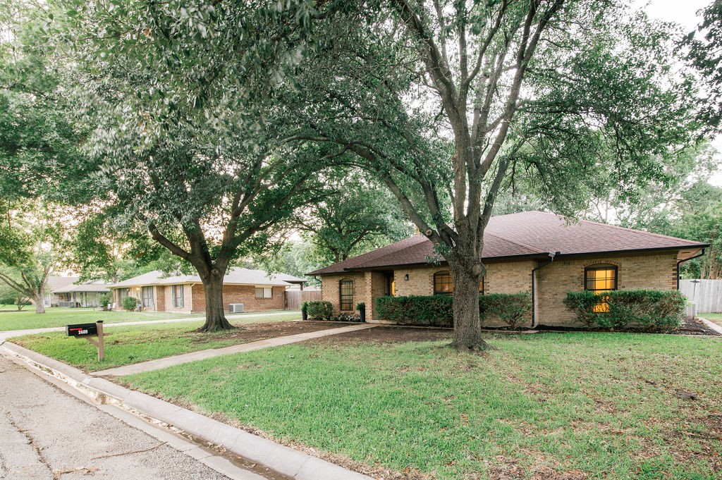 2409 Green Oaks Street Denton TX 76209