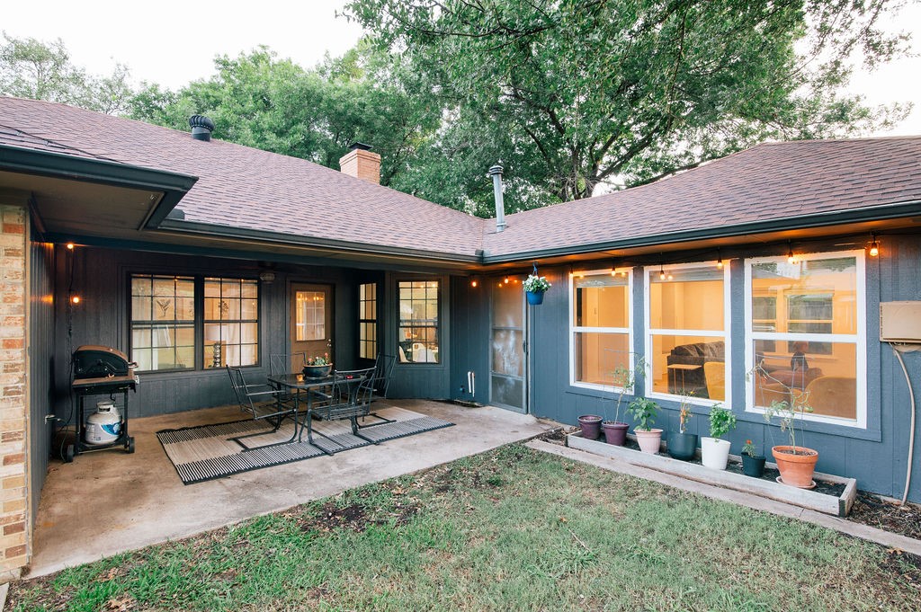 2409 Green Oaks Street Denton TX 76209