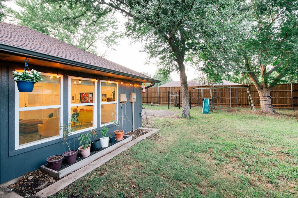 2409 Green Oaks Street Denton TX 76209
