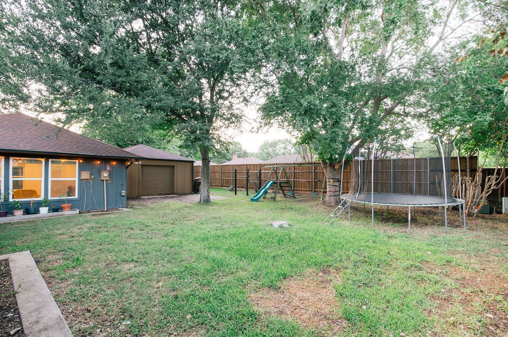 2409 Green Oaks Street Denton TX 76209