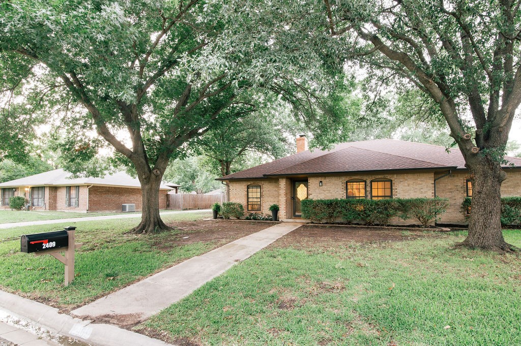 2409 Green Oaks Street Denton TX 76209