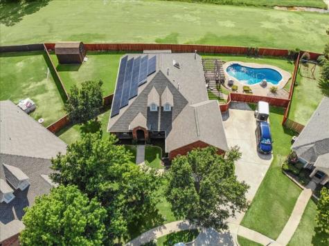 750 Little Ridge Court Burleson TX 76028