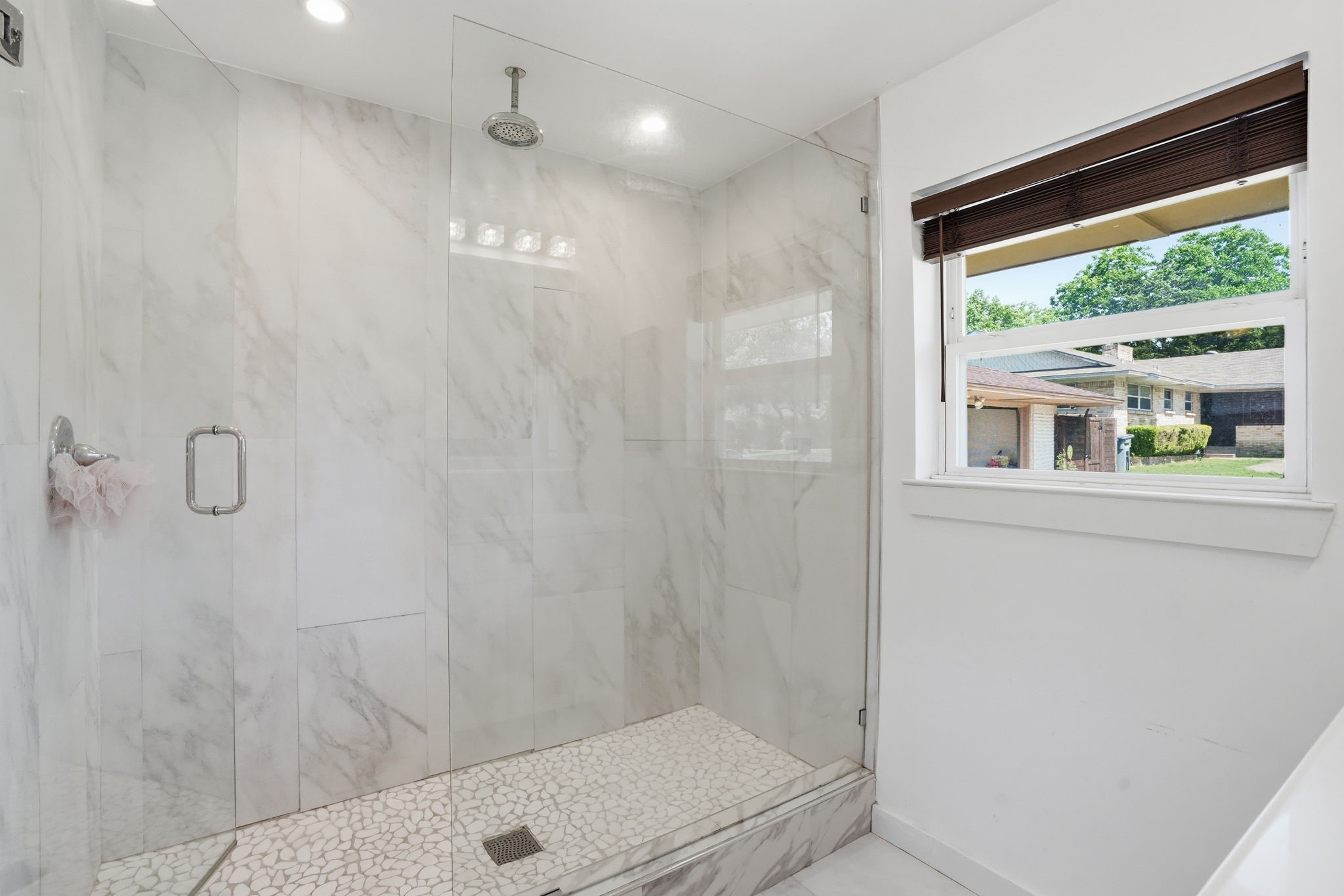 5017 Fox Hill Lane Dallas TX 75232