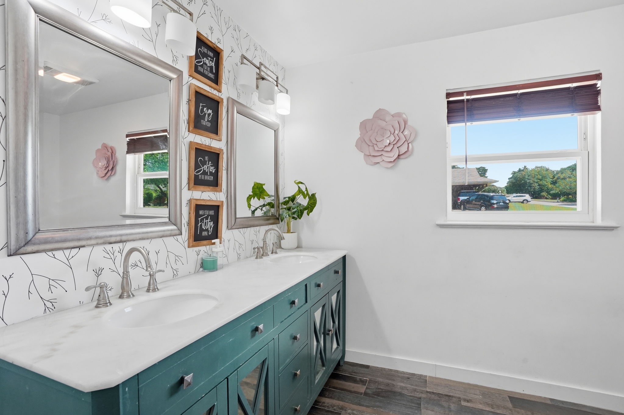 5017 Fox Hill Lane Dallas TX 75232