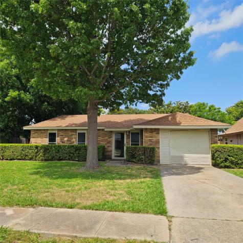 1629 Whiteoak Drive Garland TX 75040