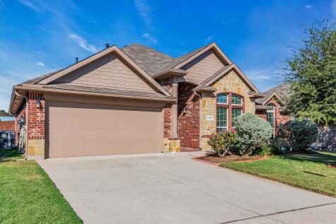 2109 Rosalinda Pass Fort Worth TX 76131