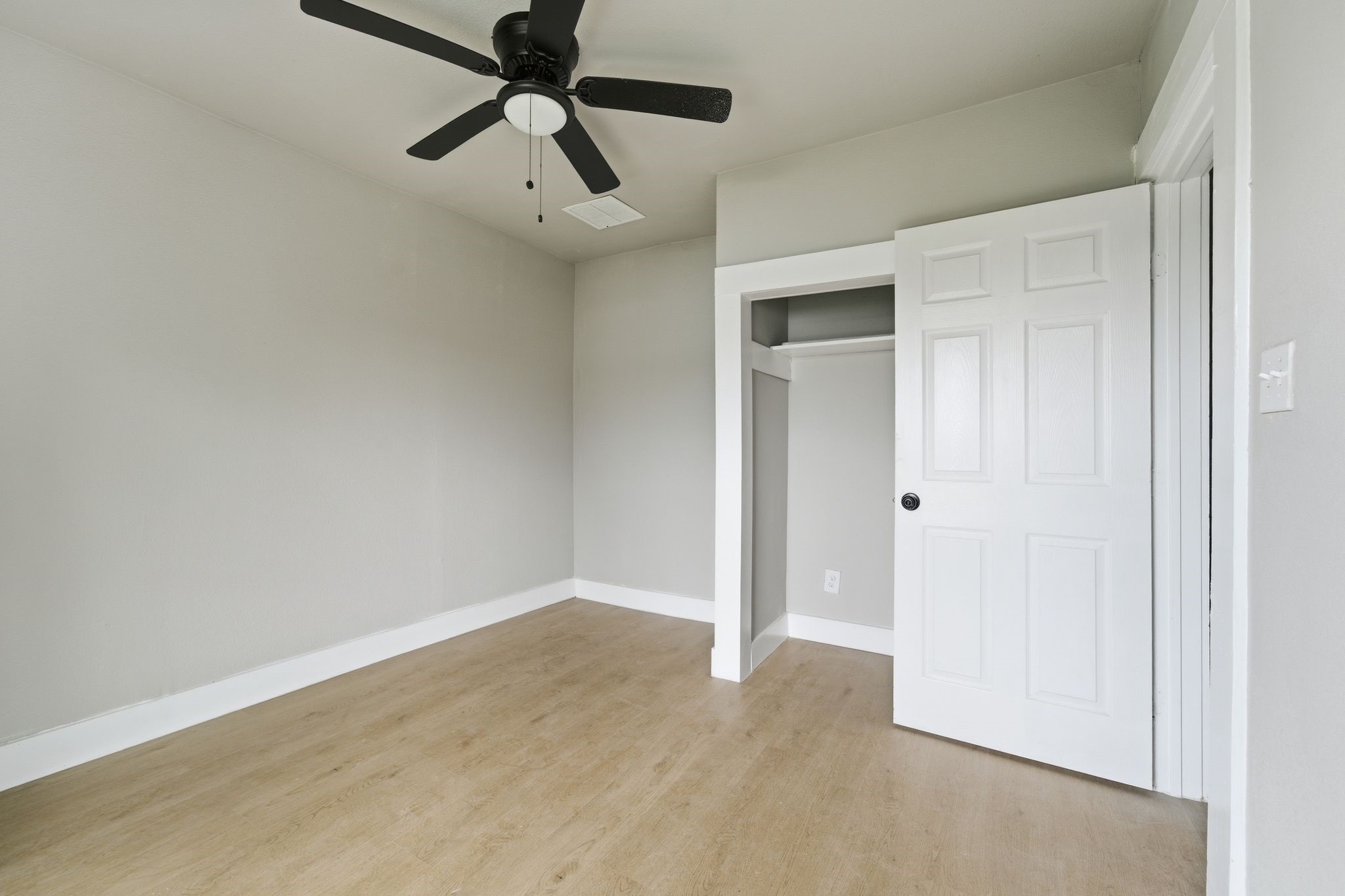 1511 Southerland Avenue Dallas TX 75203