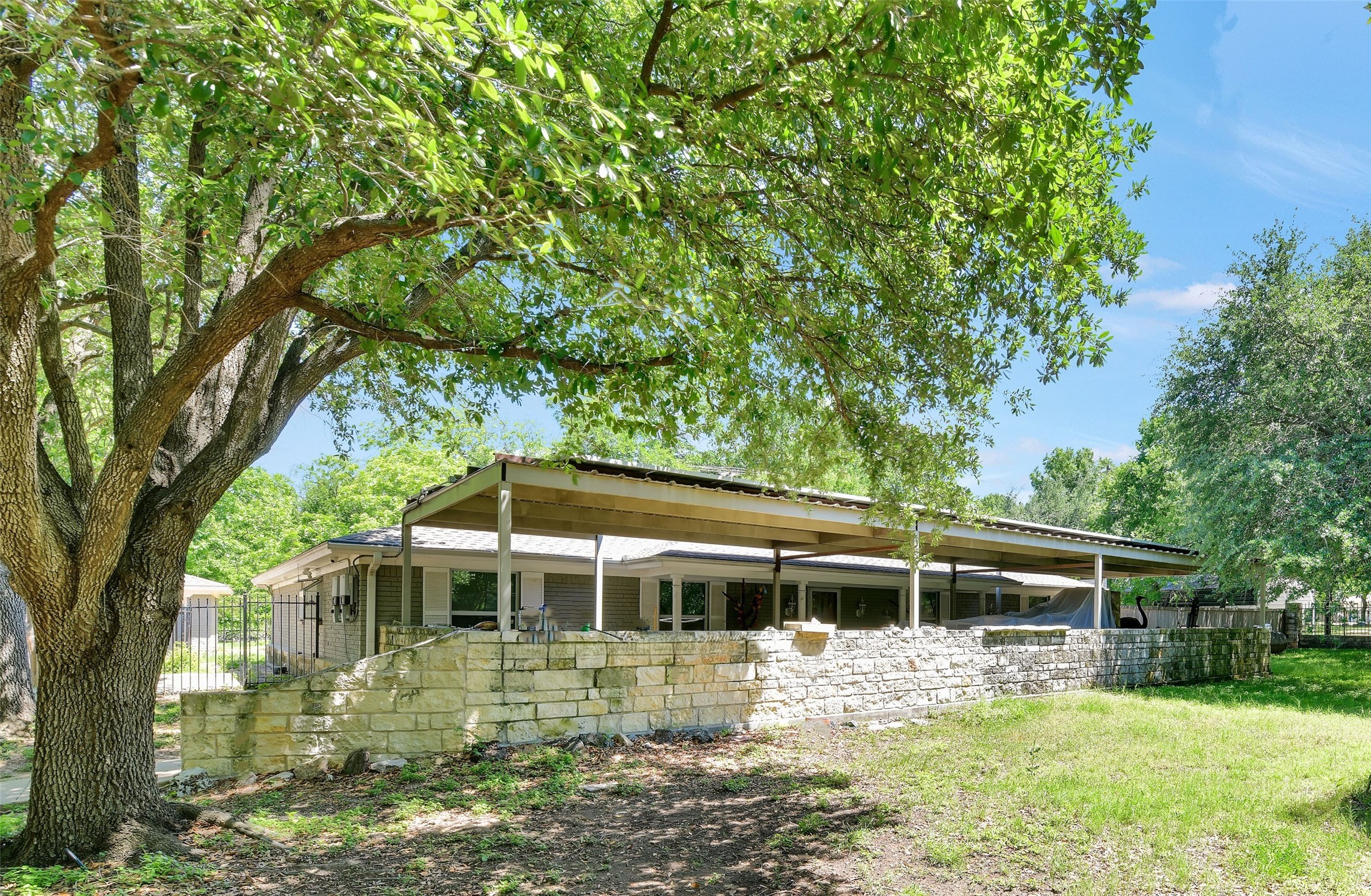5313 Hidden Oaks Lane Arlington TX 76017