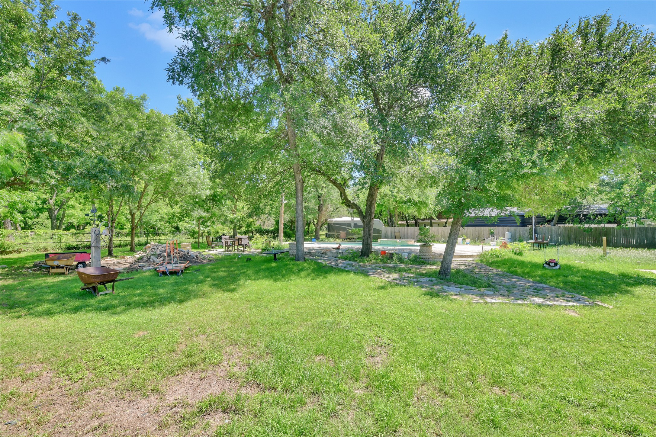 5313 Hidden Oaks Lane Arlington TX 76017