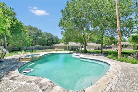 5313 Hidden Oaks Lane Arlington TX 76017