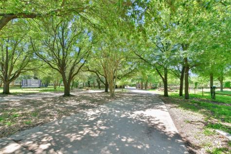 5313 Hidden Oaks Lane Arlington TX 76017