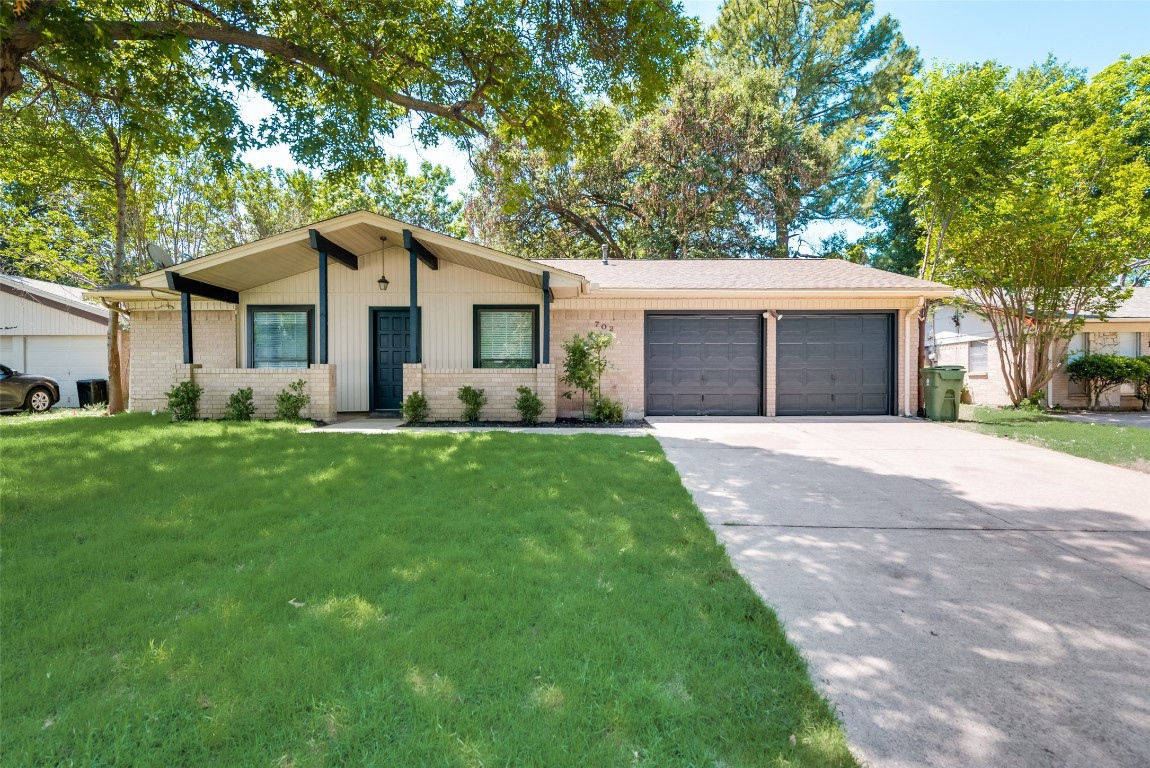 1702 Windsor Drive Arlington TX 76012