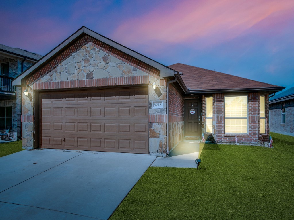 5215 Westgrove Boulevard Haltom City TX 76117