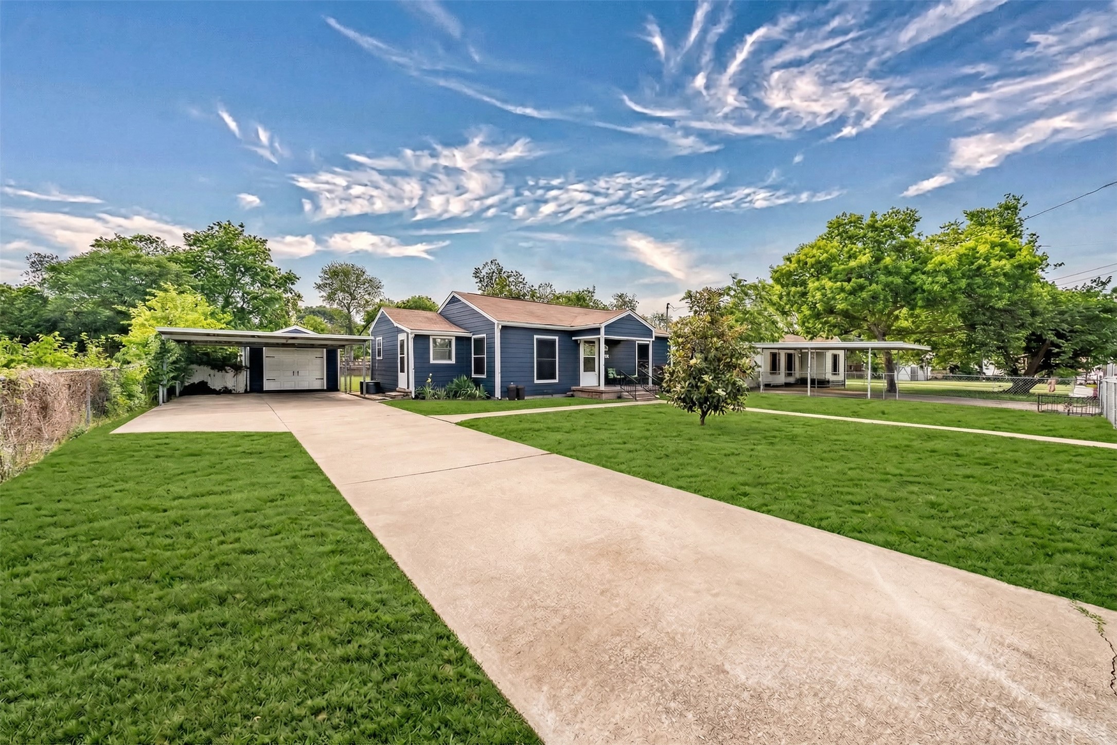 1802 Keneipp Road Carrollton TX 75006