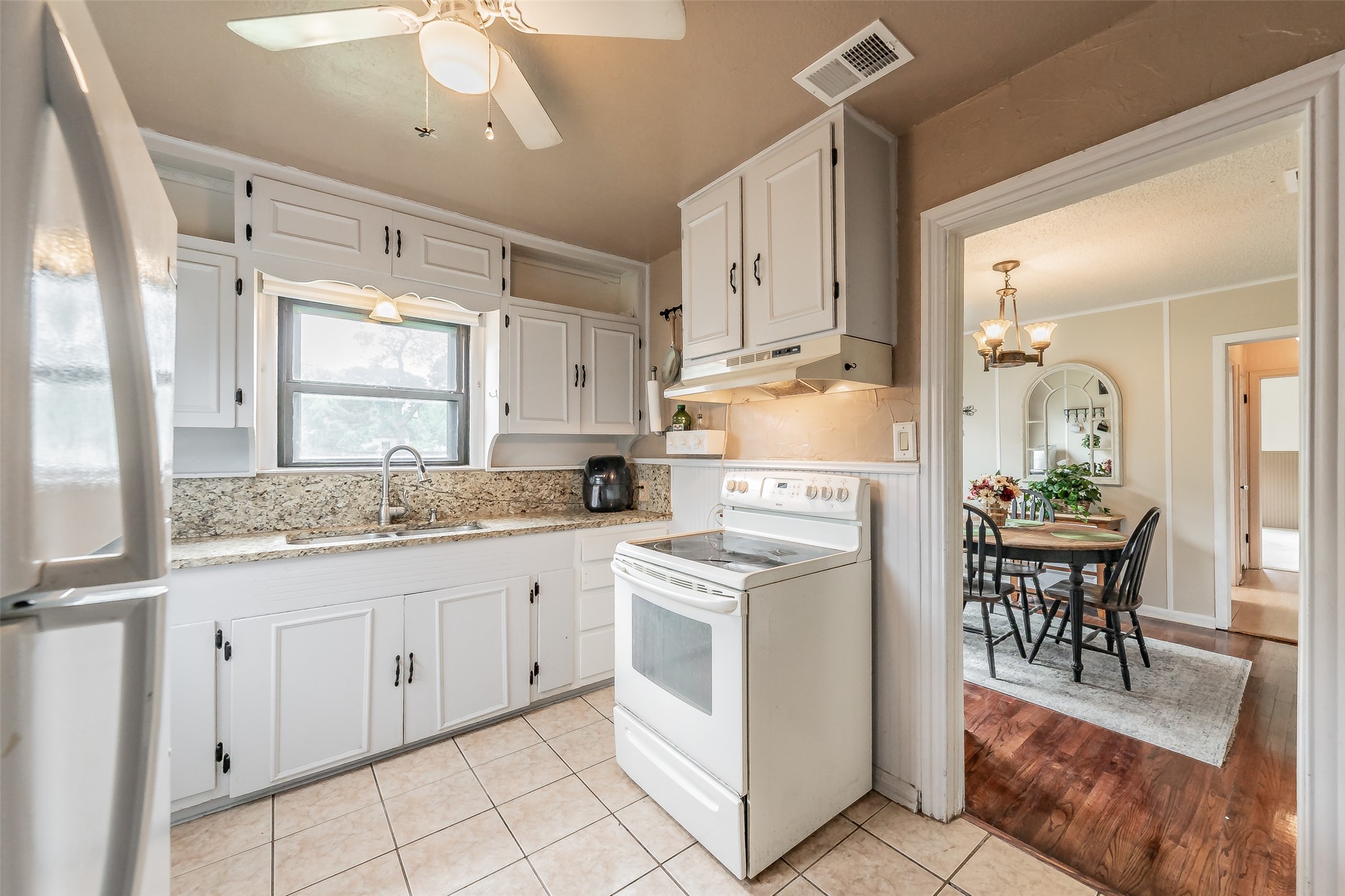 1802 Keneipp Road Carrollton TX 75006