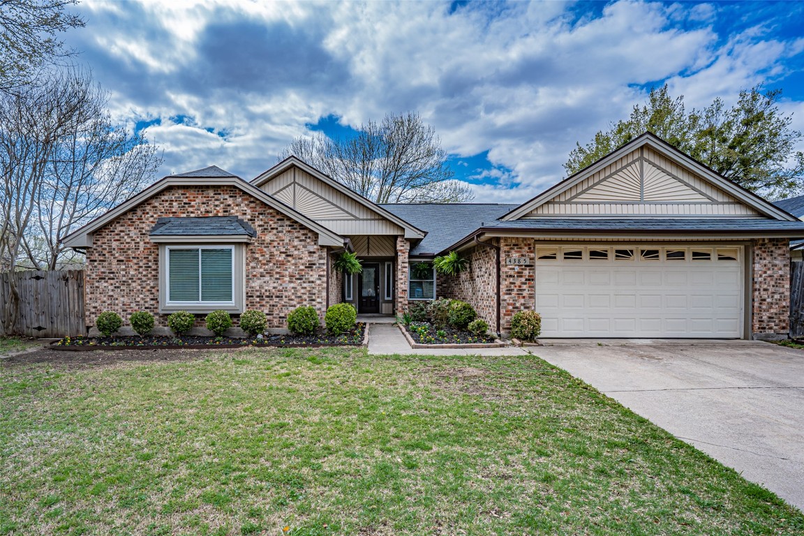 4385 Ashley Lane Grand Prairie TX 75052