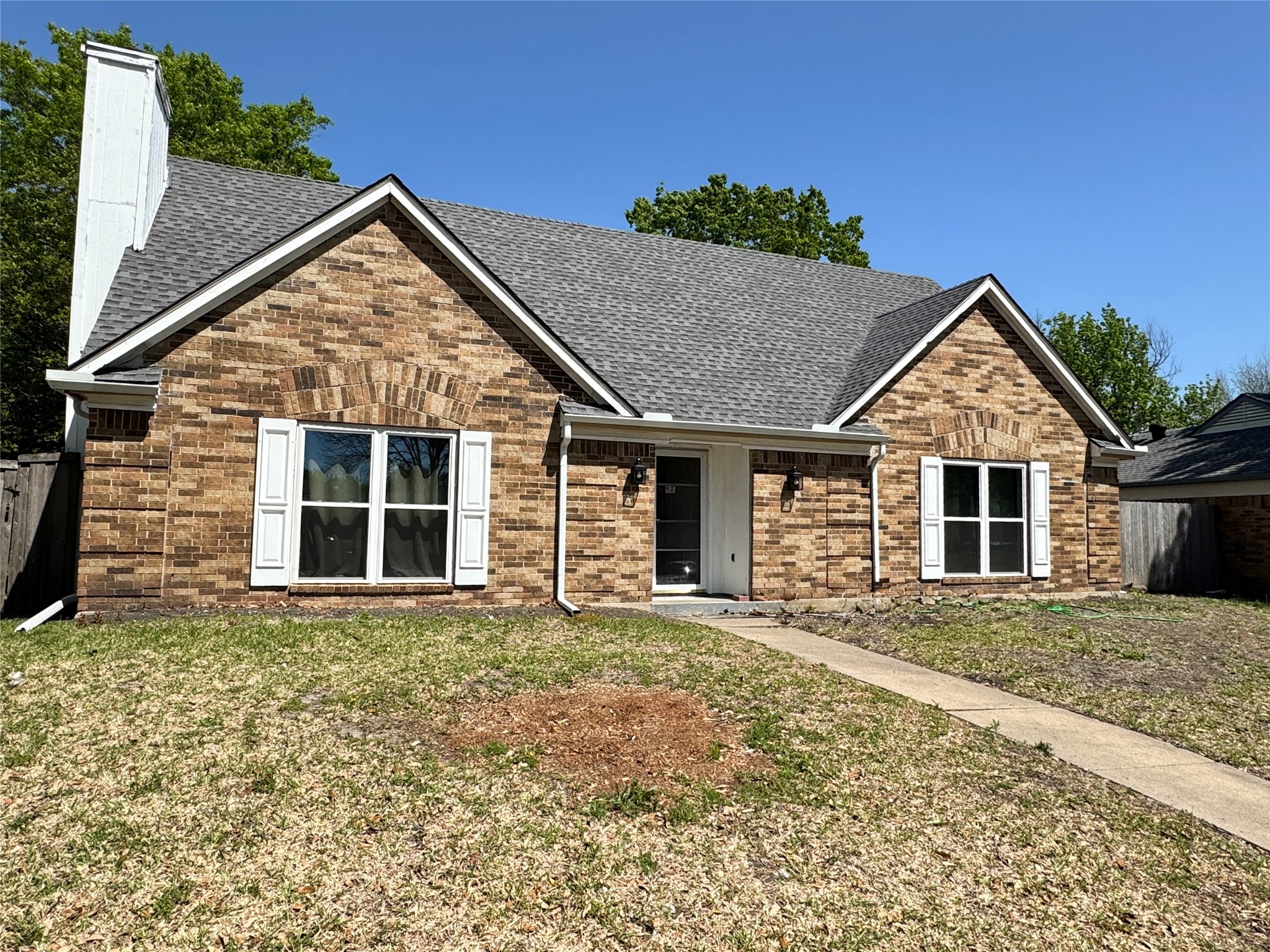 2205 Meadow Lane Garland TX 75040