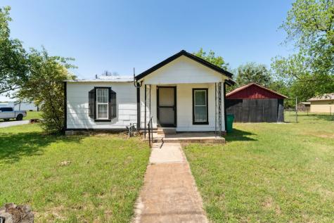 690 S Sixth Street Stephenville TX 76401