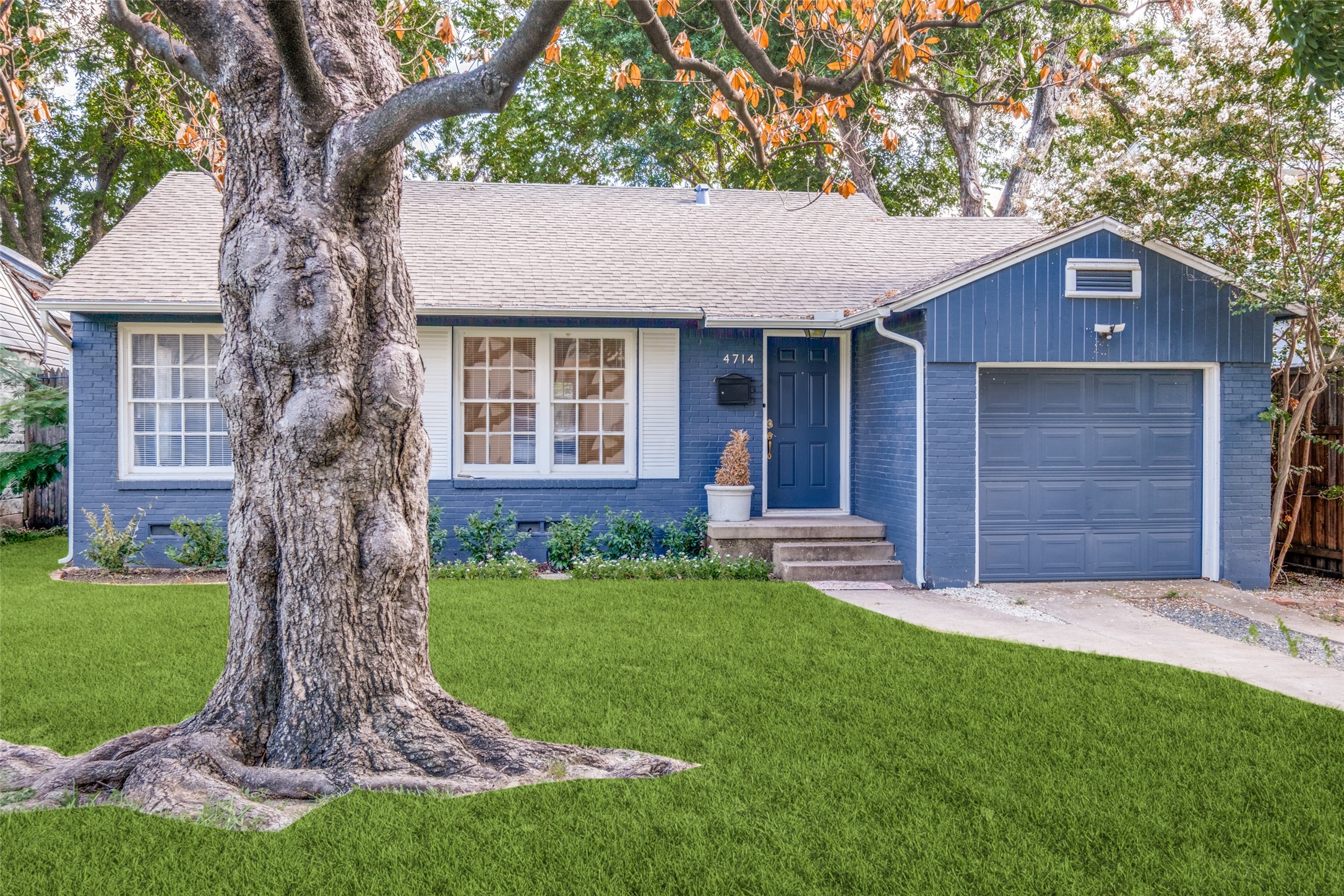 4714 W Amherst Avenue Dallas TX 75209