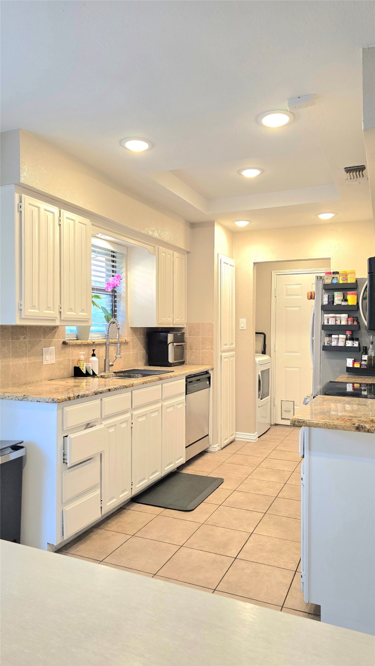 6301 Lotus Drive Arlington TX 76001