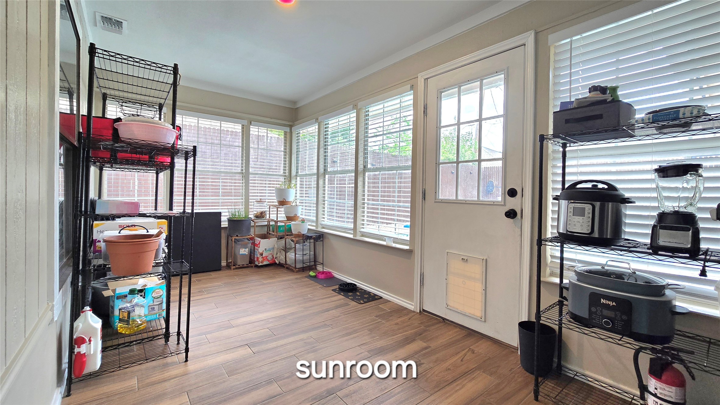 6301 Lotus Drive Arlington TX 76001