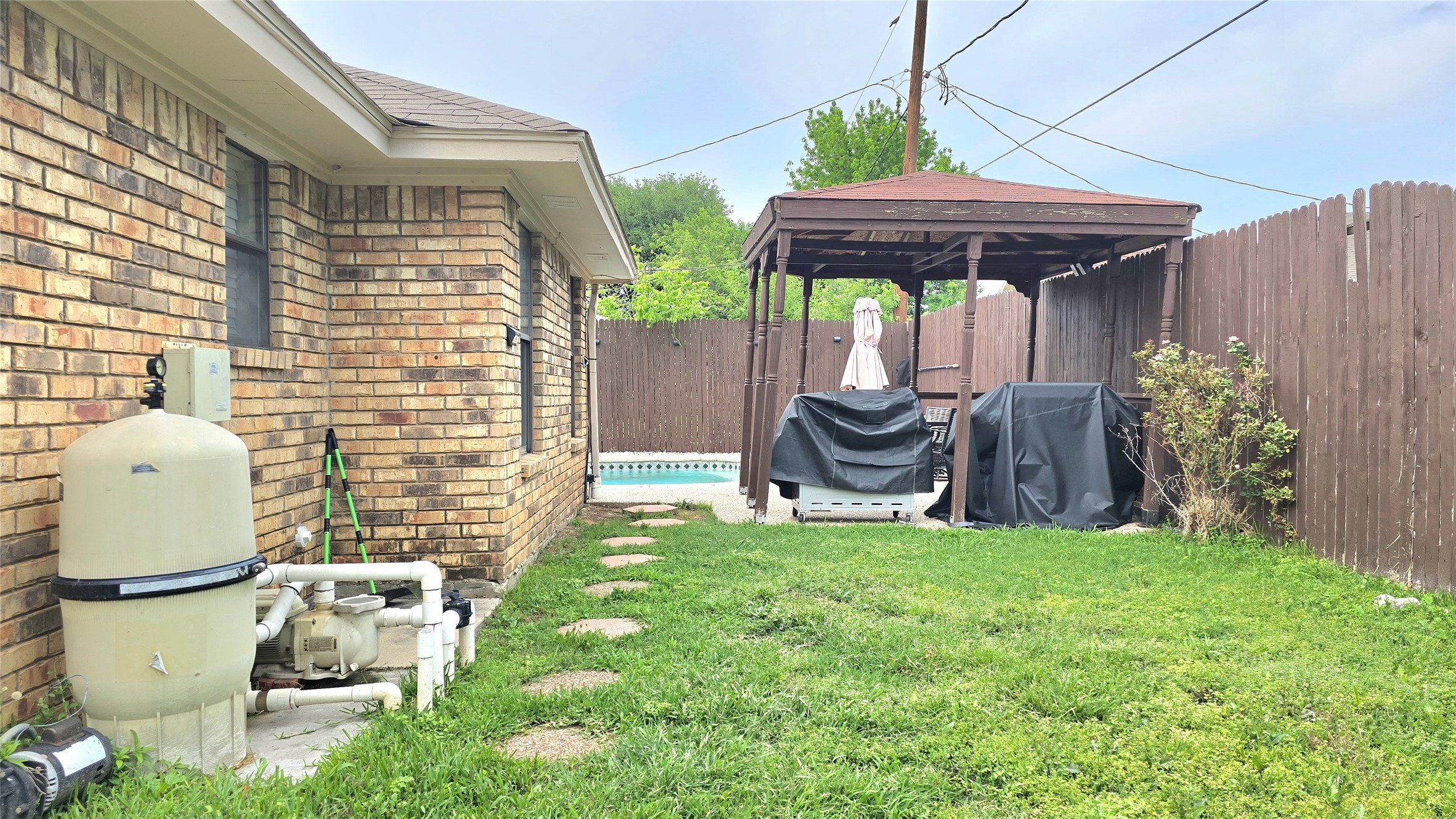 6301 Lotus Drive Arlington TX 76001